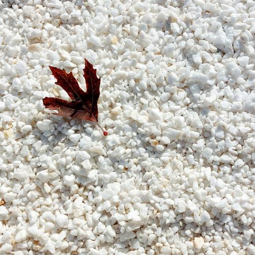 ΦΥΣΙΚΑ ΠΕΤΡΩΜΑΤΑ Ψηφίδα Λευκή. 001