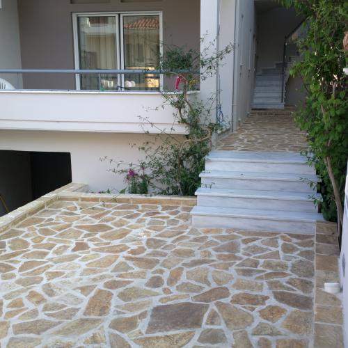 ΦΥΣΙΚΑ ΠΕΤΡΩΜΑΤΑ Πέτρα Αλβανίας Ακανόνιστη Κίτρινη. 001