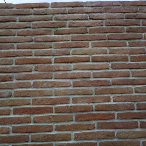 ΦΥΣΙΚΑ ΠΕΤΡΩΜΑΤΑ Διακοσμητικά Τούβλα παλαιού τύπου από το υλικό του κεραμιδιού. 001