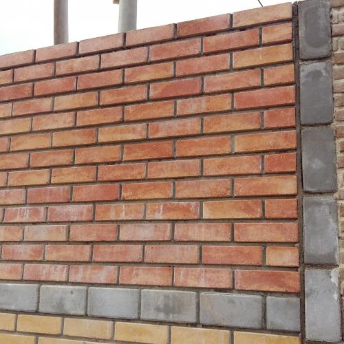 ΦΥΣΙΚΑ ΠΕΤΡΩΜΑΤΑ Διακοσμητικό Τούβλο Τσιμέντινο Πορτοκαλί Δίχρωμο. 001